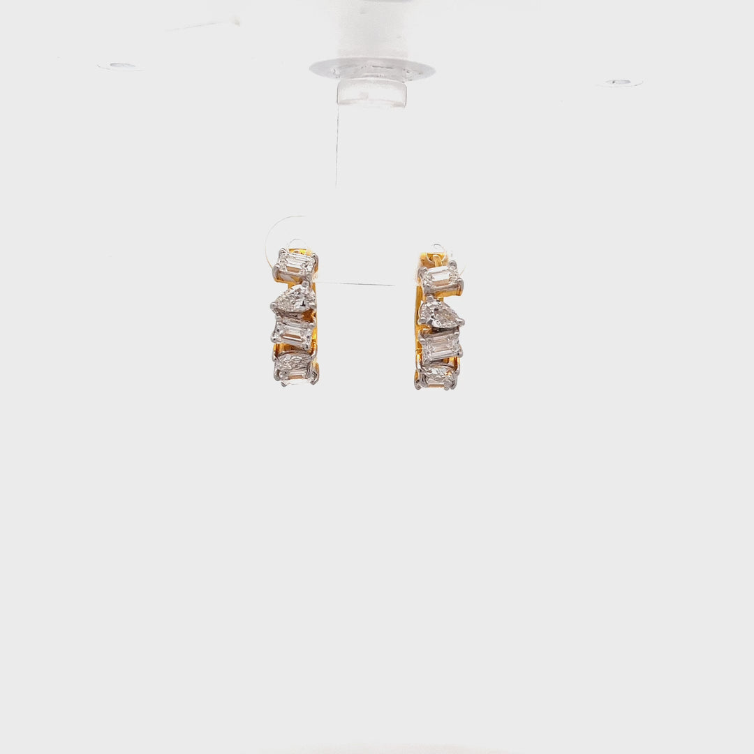 DIAMOND EARRING