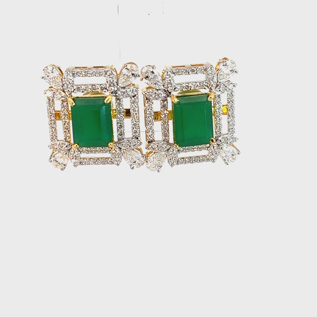 DIAMOND EARRING