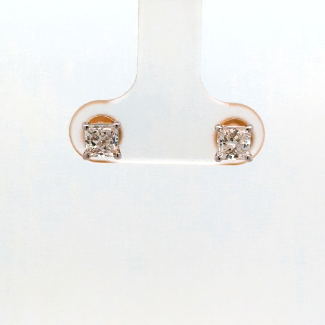 DIAMOND EARRING