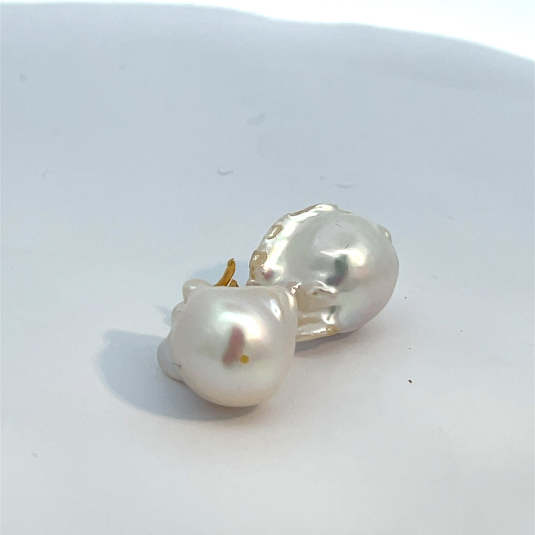 Pearl Earring