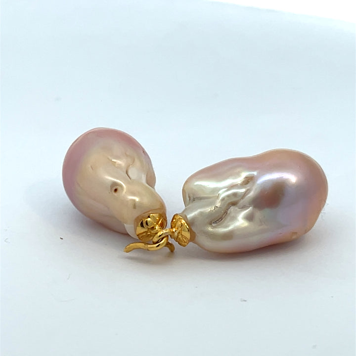 Pearl Earring