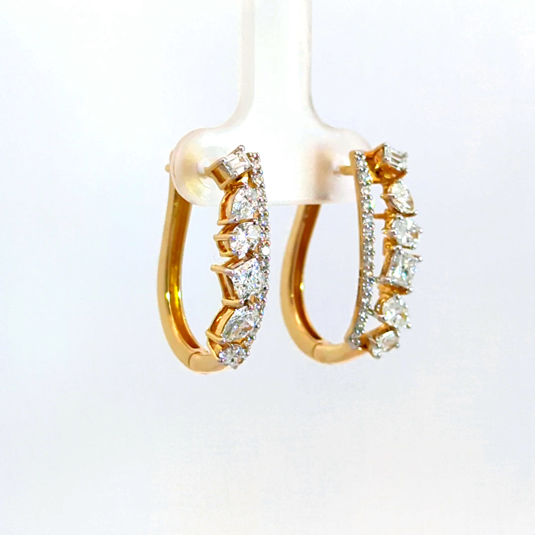 DIAMOND EARRING