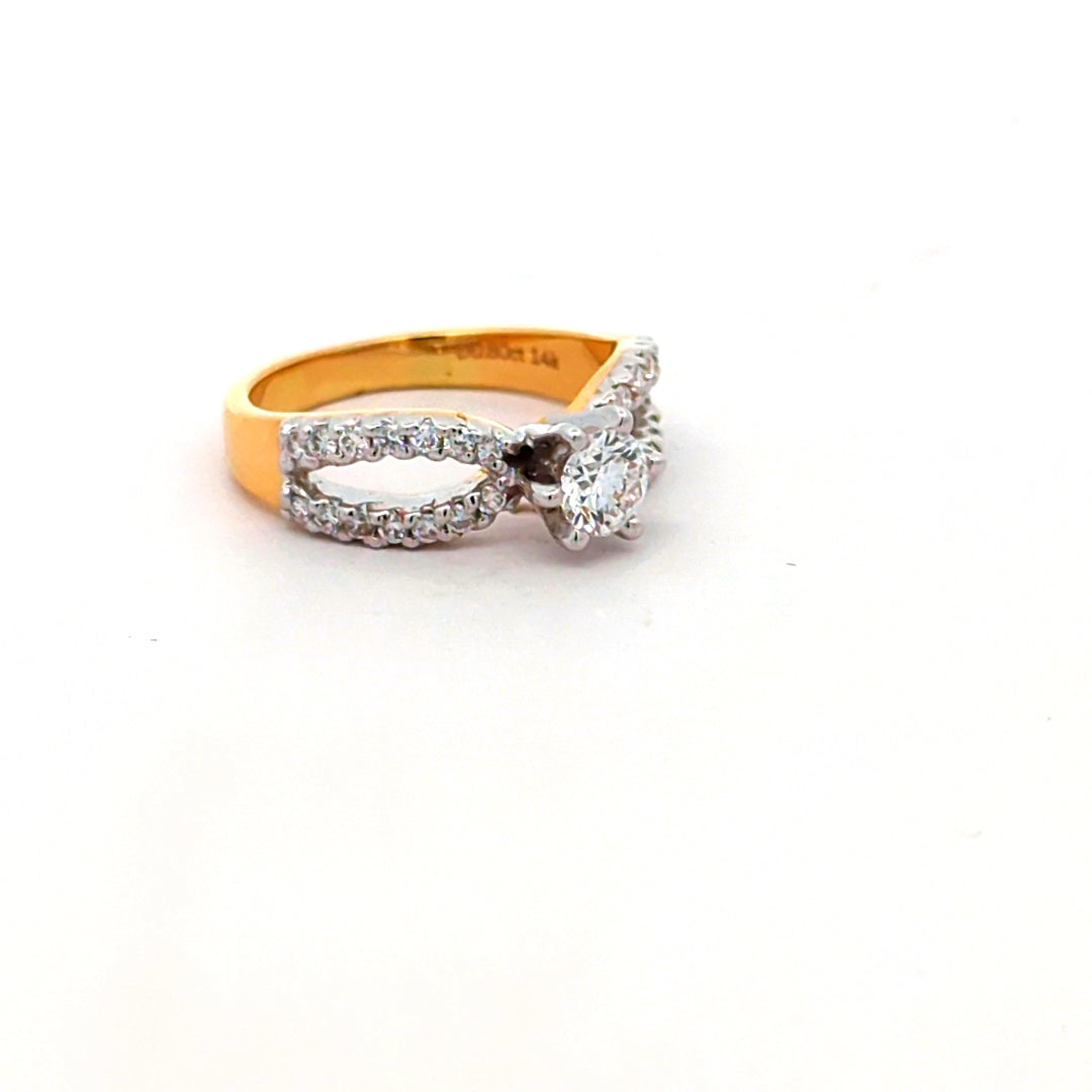 DIAMOND RING