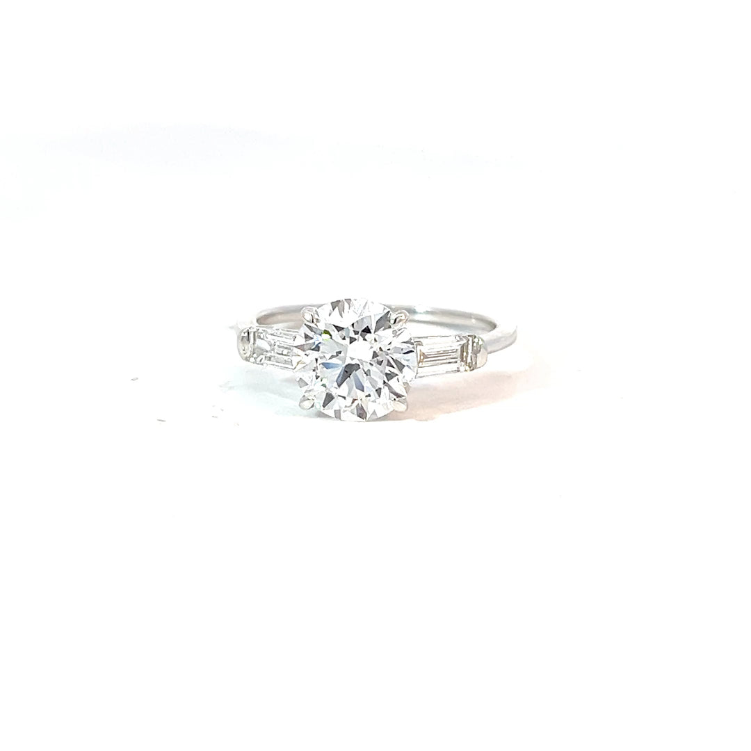 Kama Lumiere Ring
