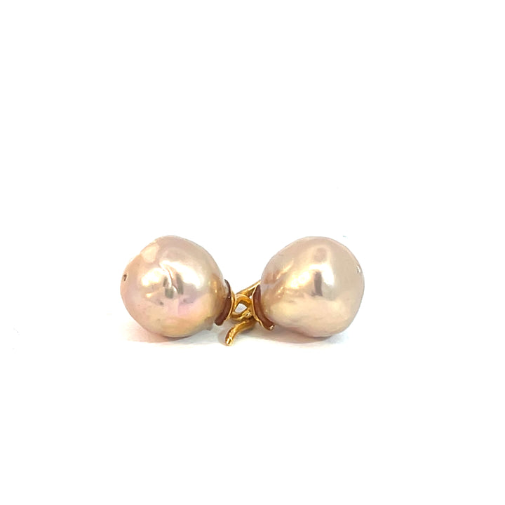 Pearl Earring