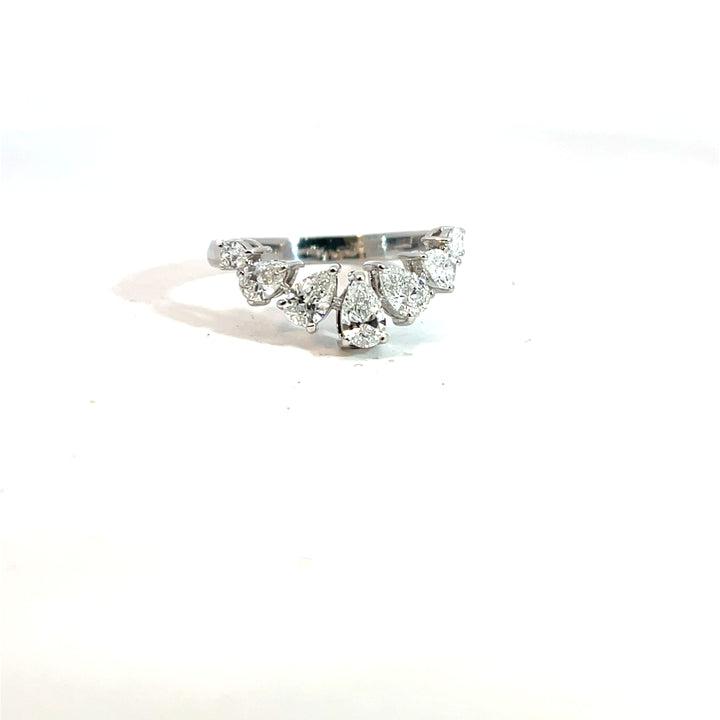 Kama Lumiere Ring