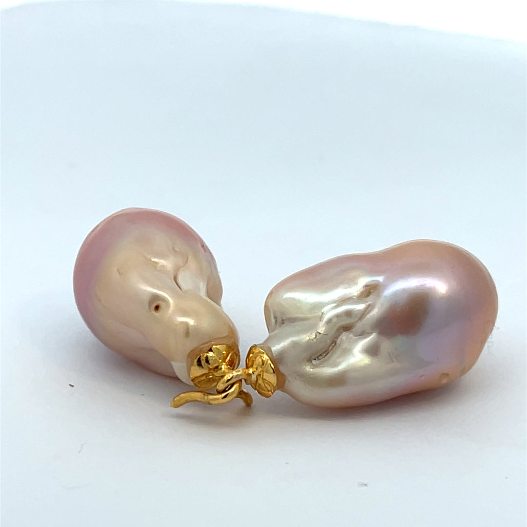 Pearl Earring