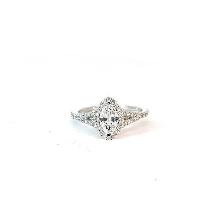 Kama Lumiere Ring