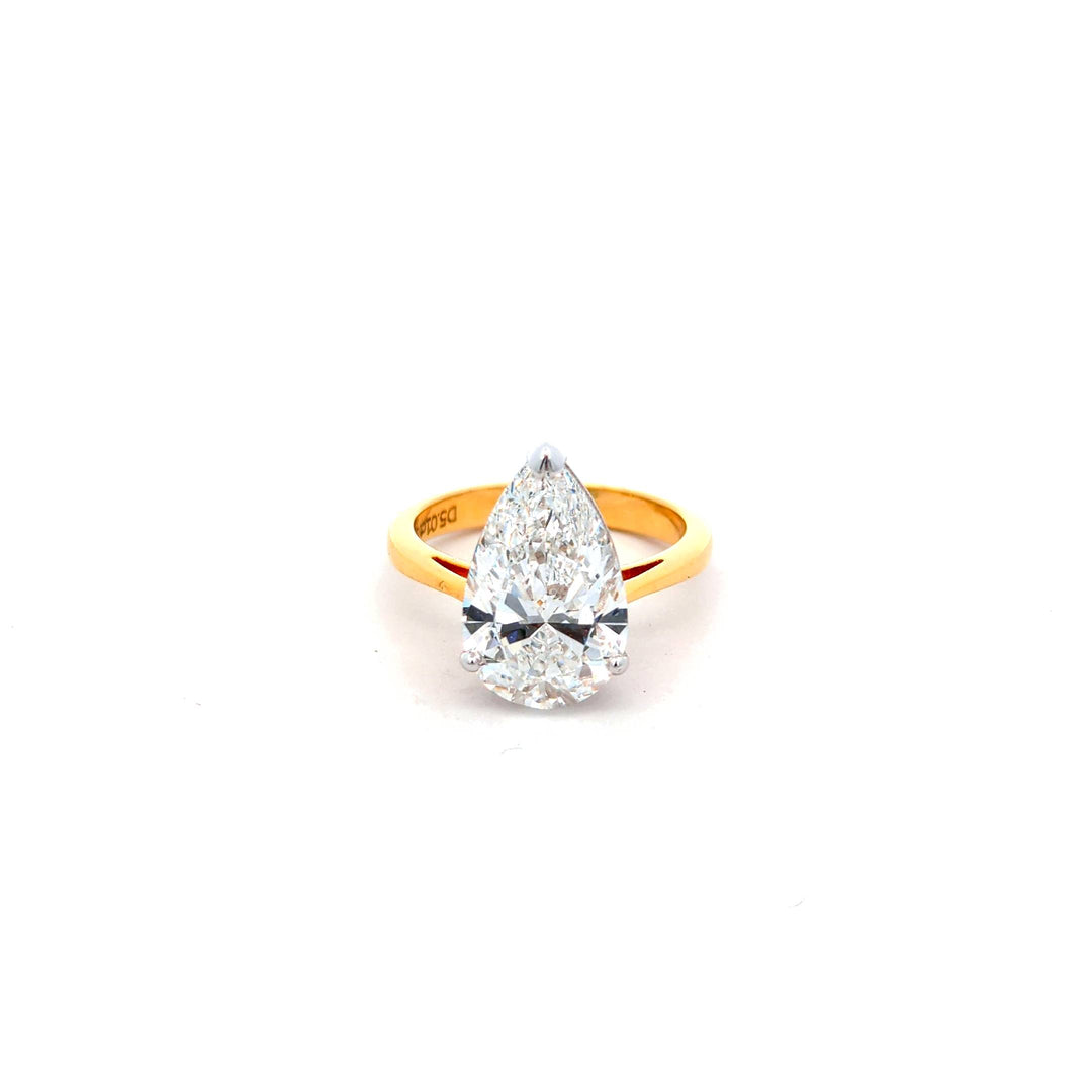 DIAMOND RING