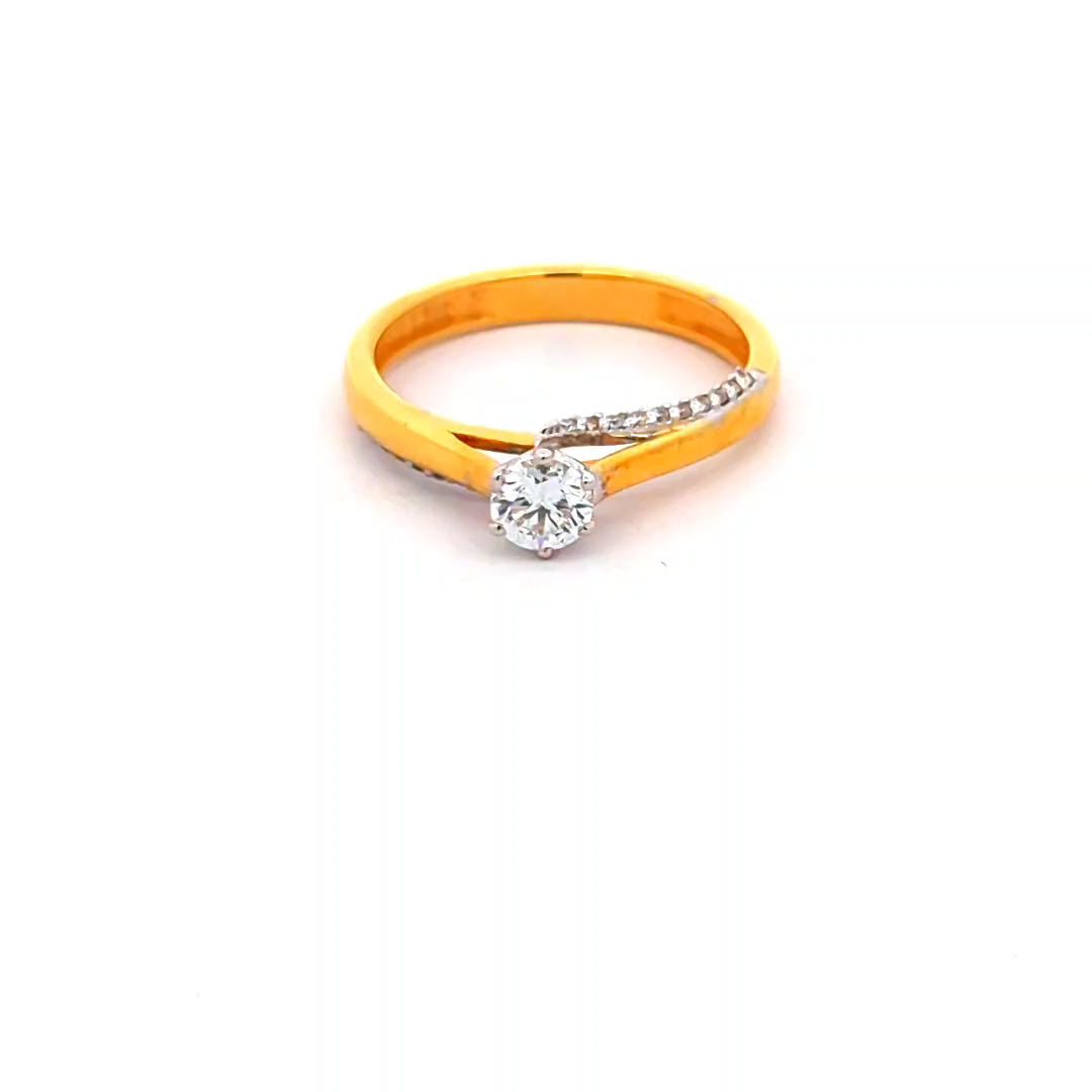 DIAMOND RING