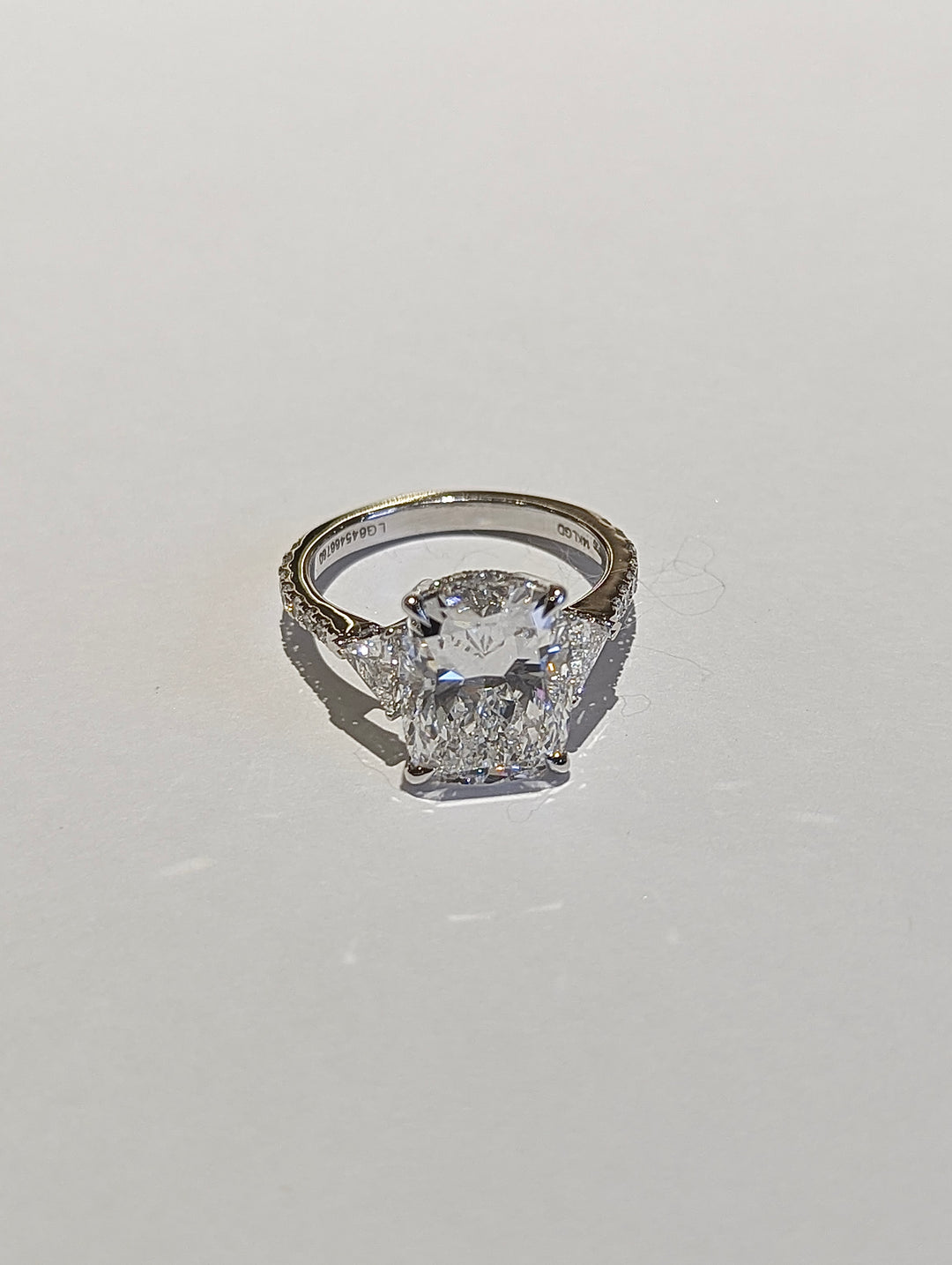 DIAMOND RING