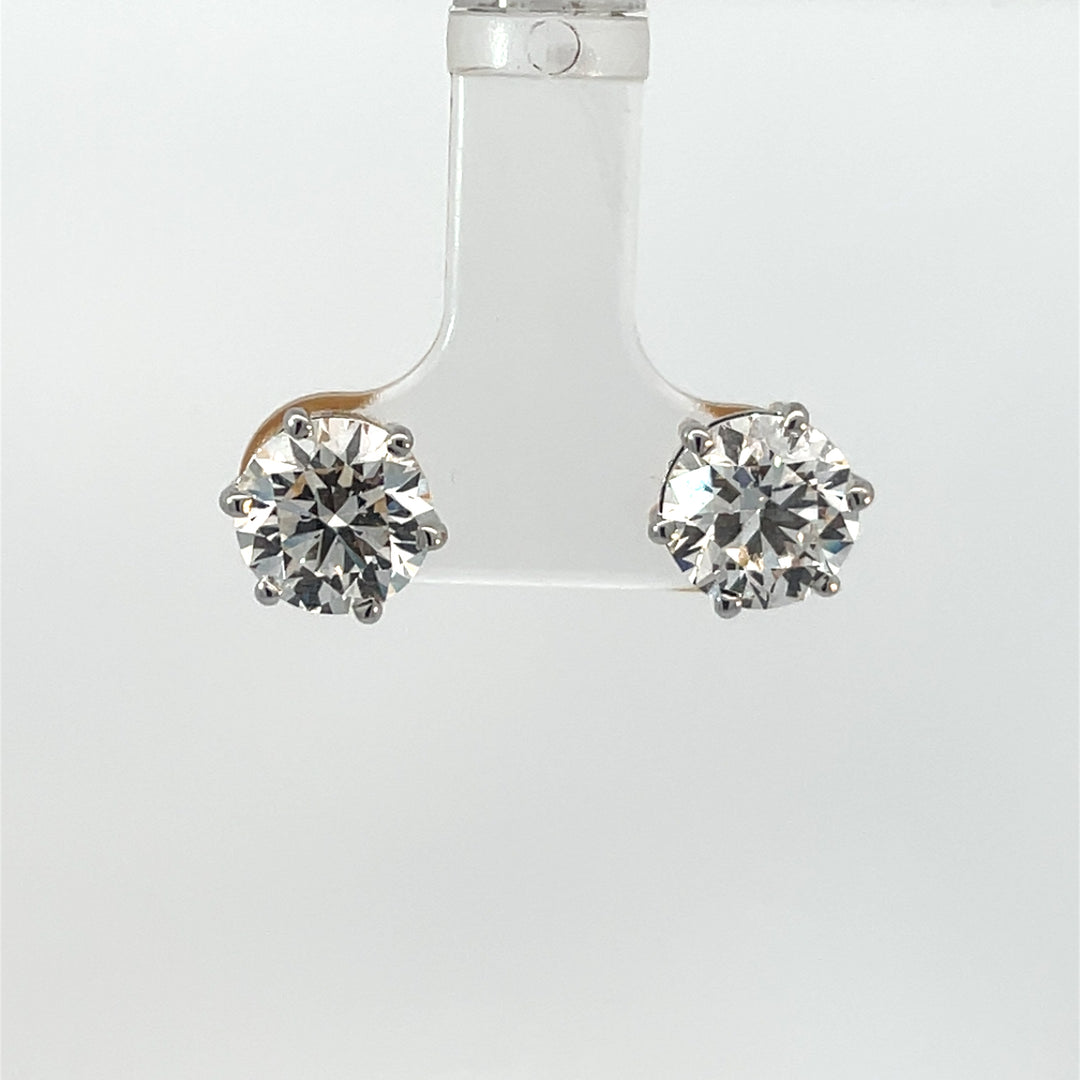 Solitaire Earring
