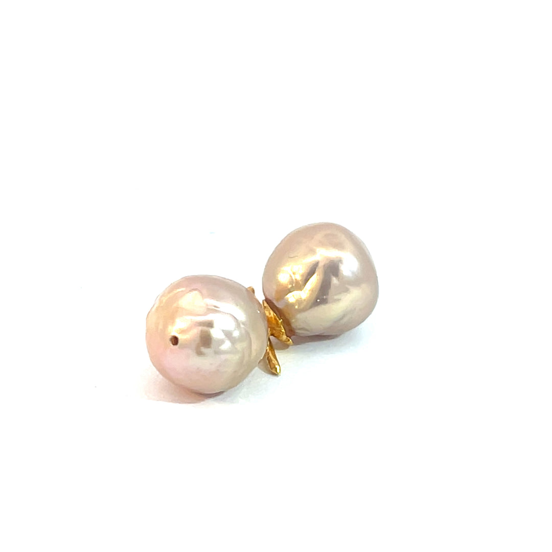 Pearl Earring