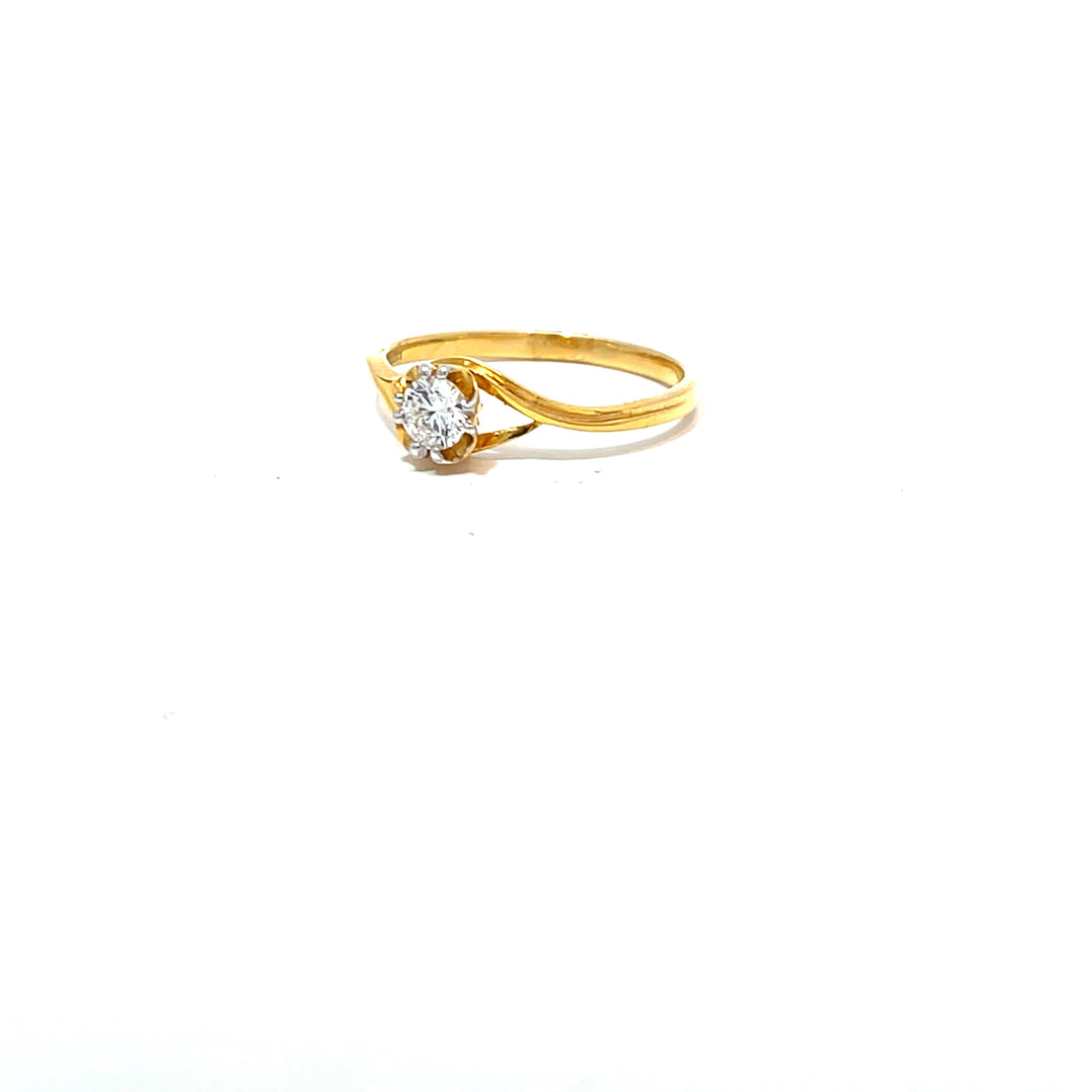DIAMOND RING