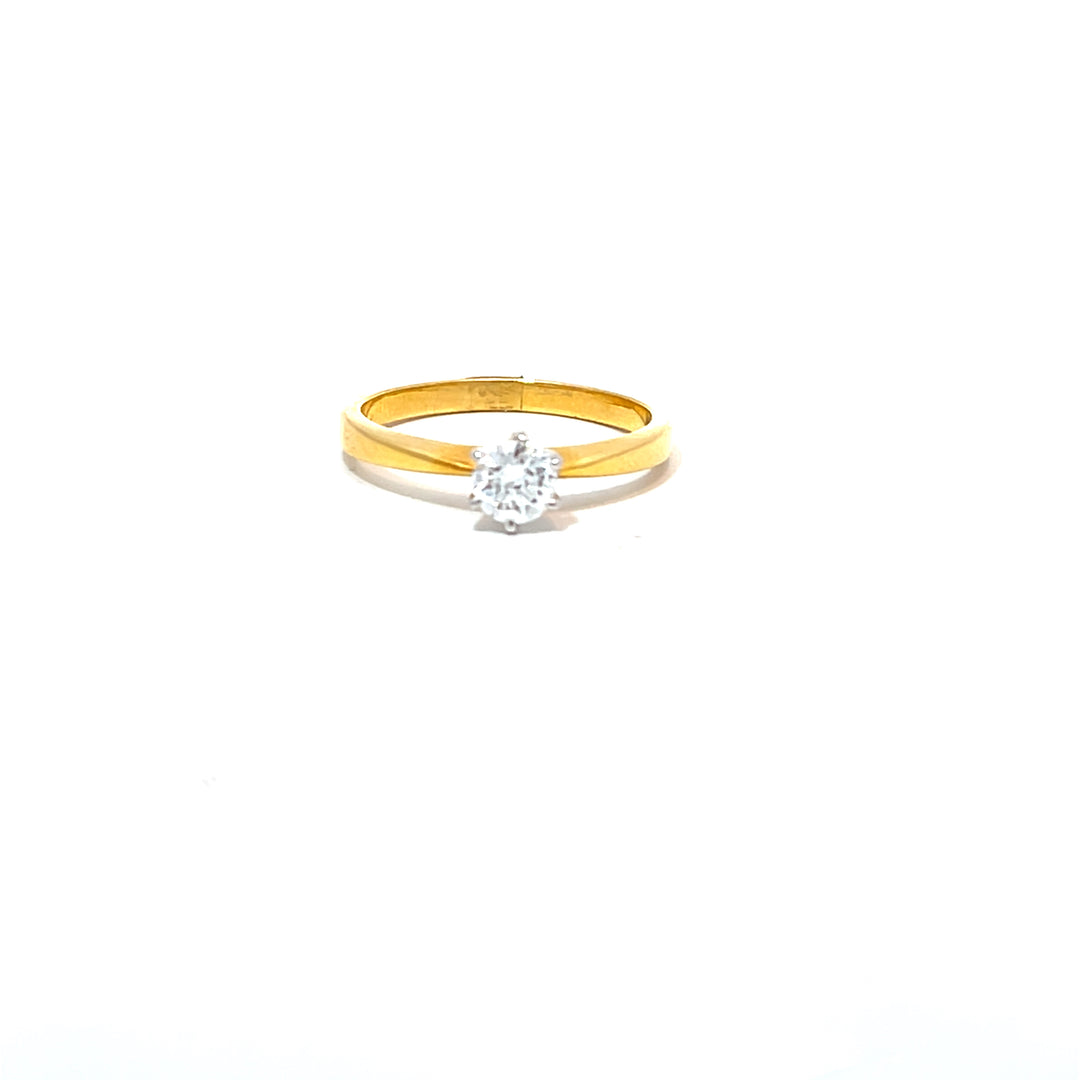 DIAMOND RING