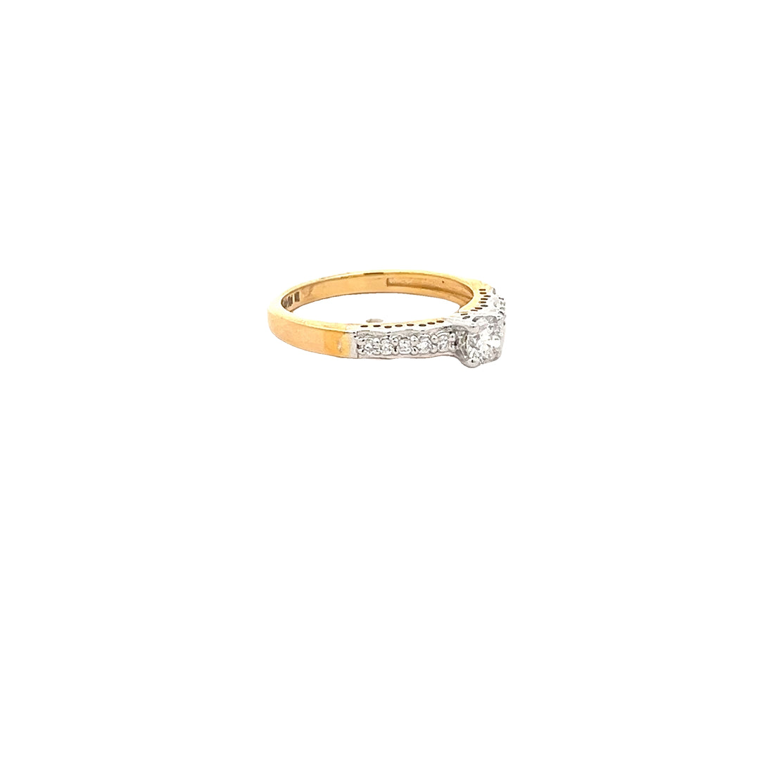 DIAMOND RING