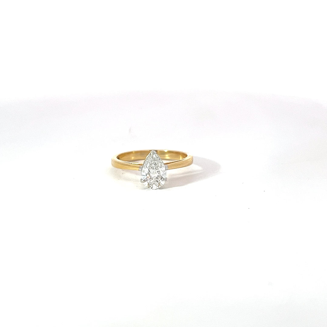 DIAMOND RING