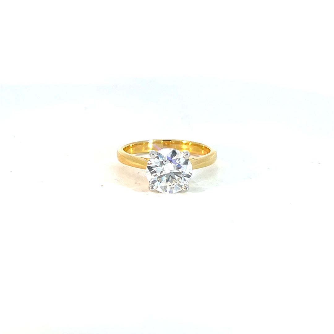 DIAMOND RING