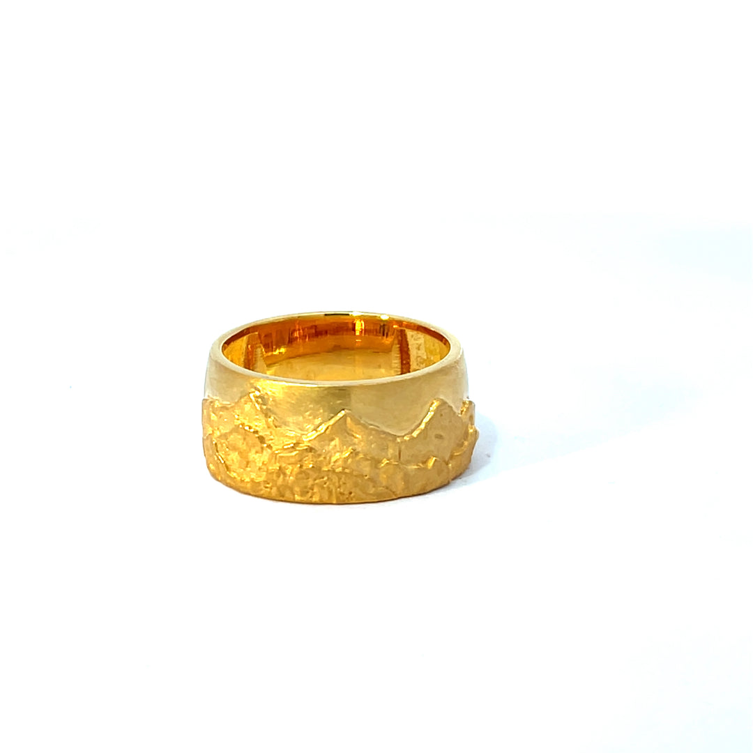 DIAMOND RING