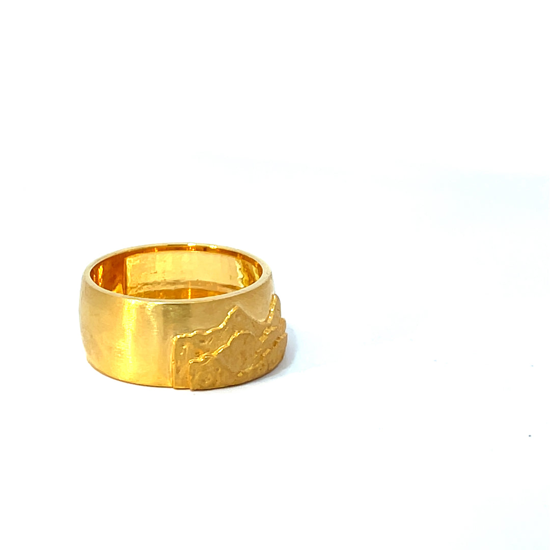 DIAMOND RING