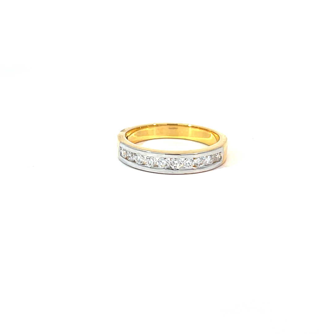DIAMOND RING