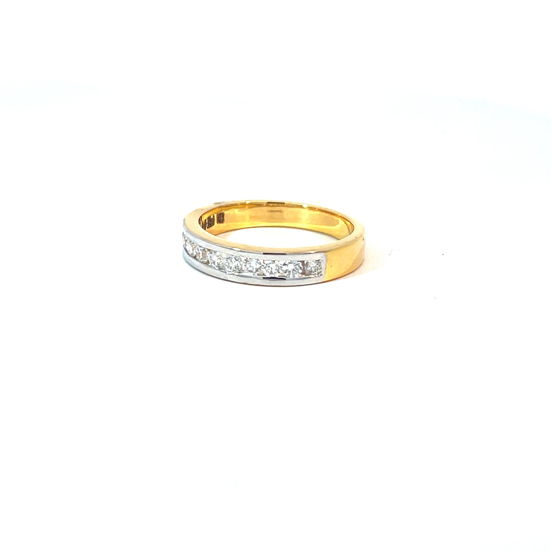 DIAMOND RING