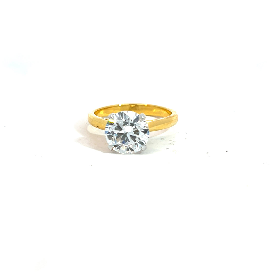 DIAMOND RING