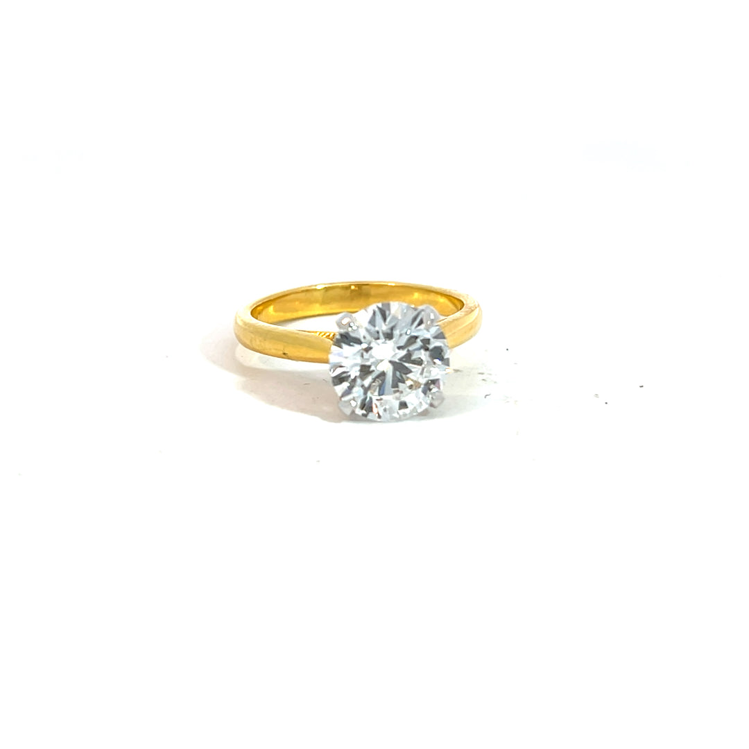 DIAMOND RING
