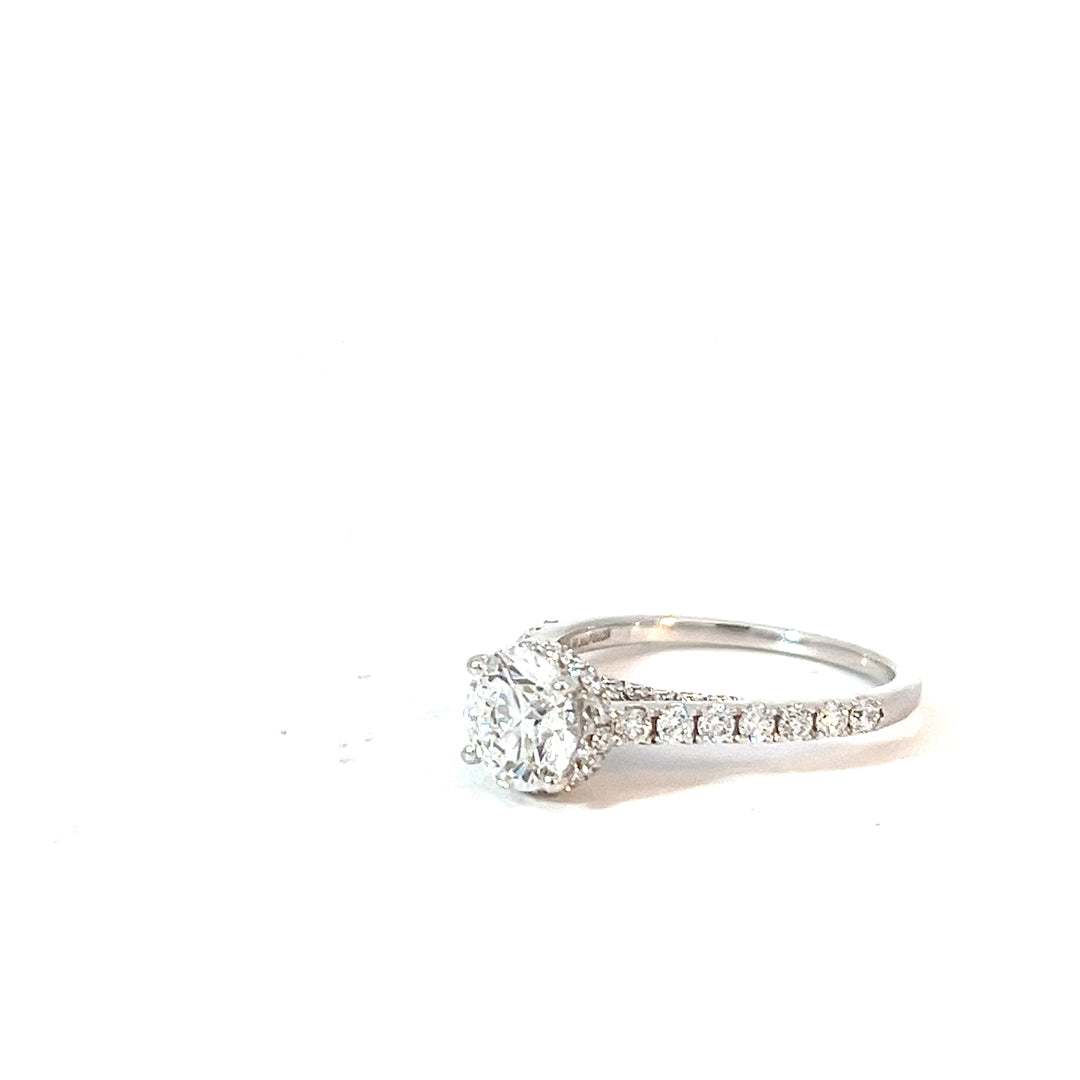 DIAMOND RING