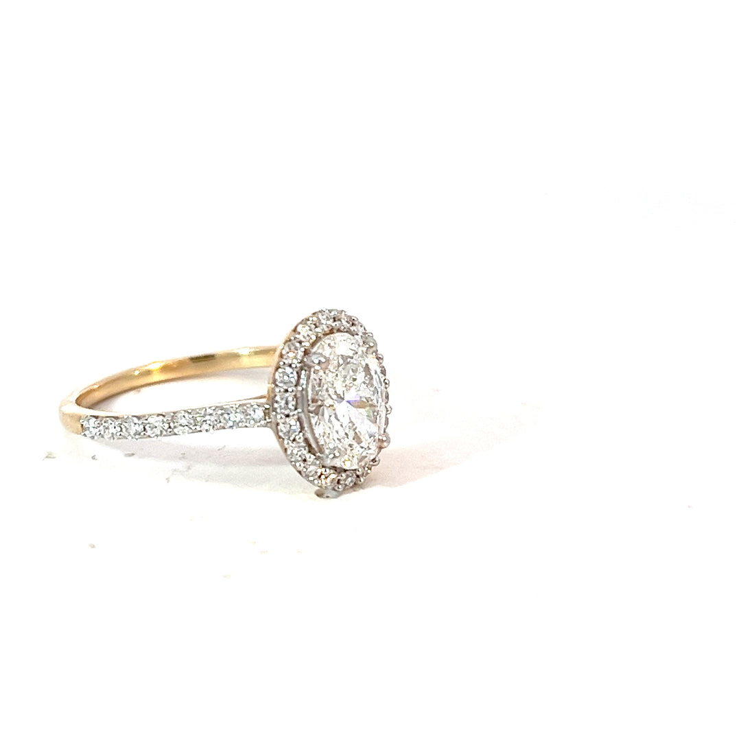 DIAMOND RING