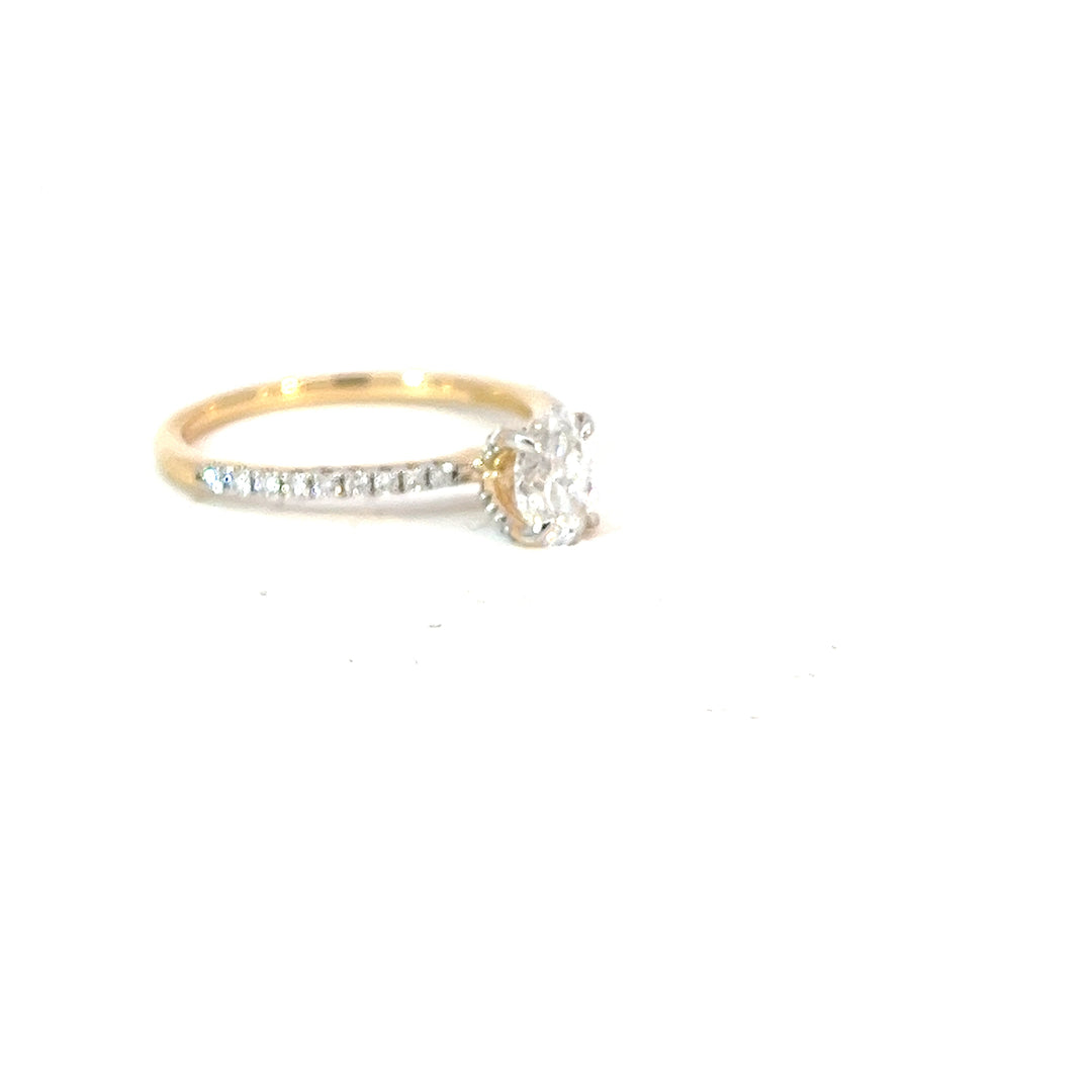 DIAMOND RING