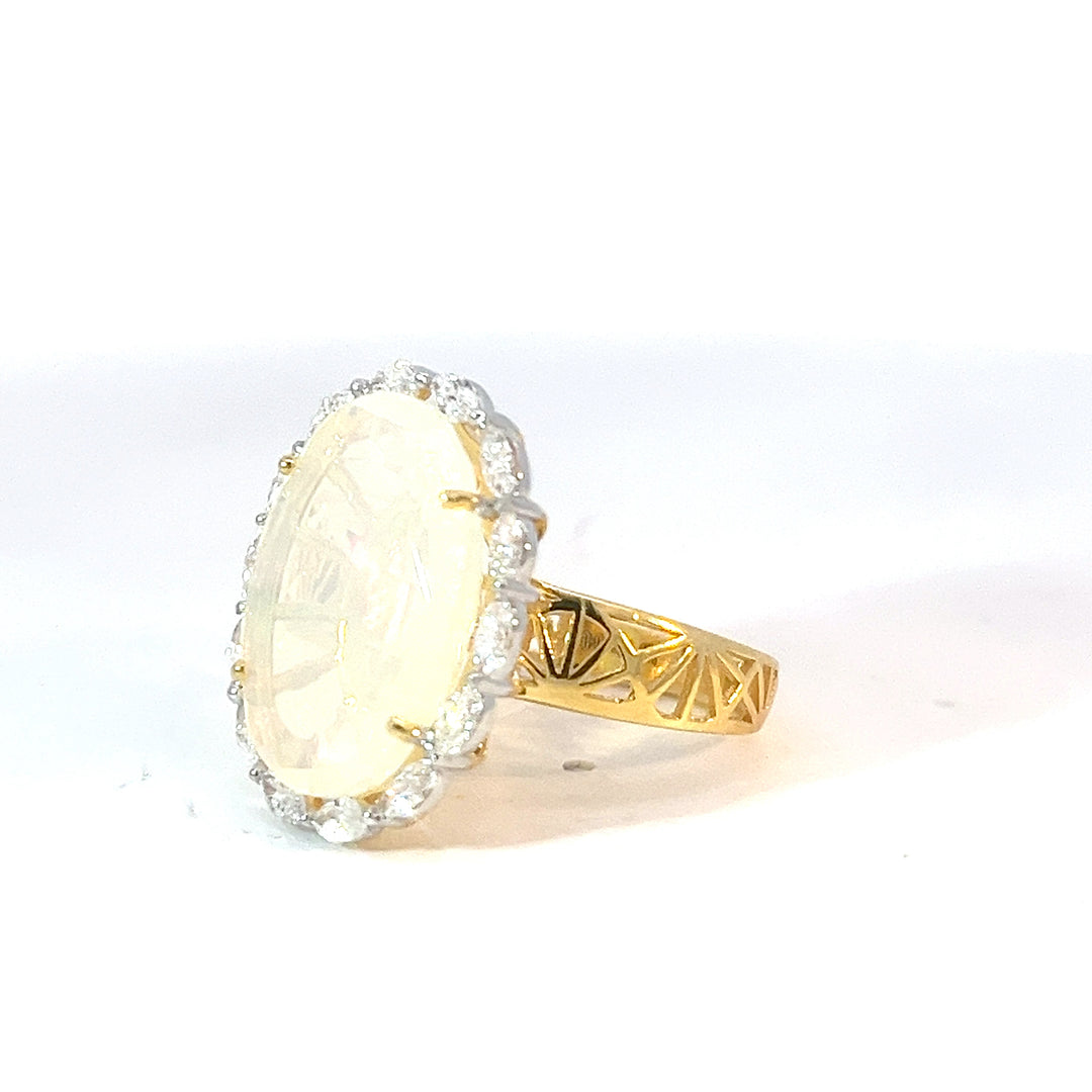 DIAMOND RING