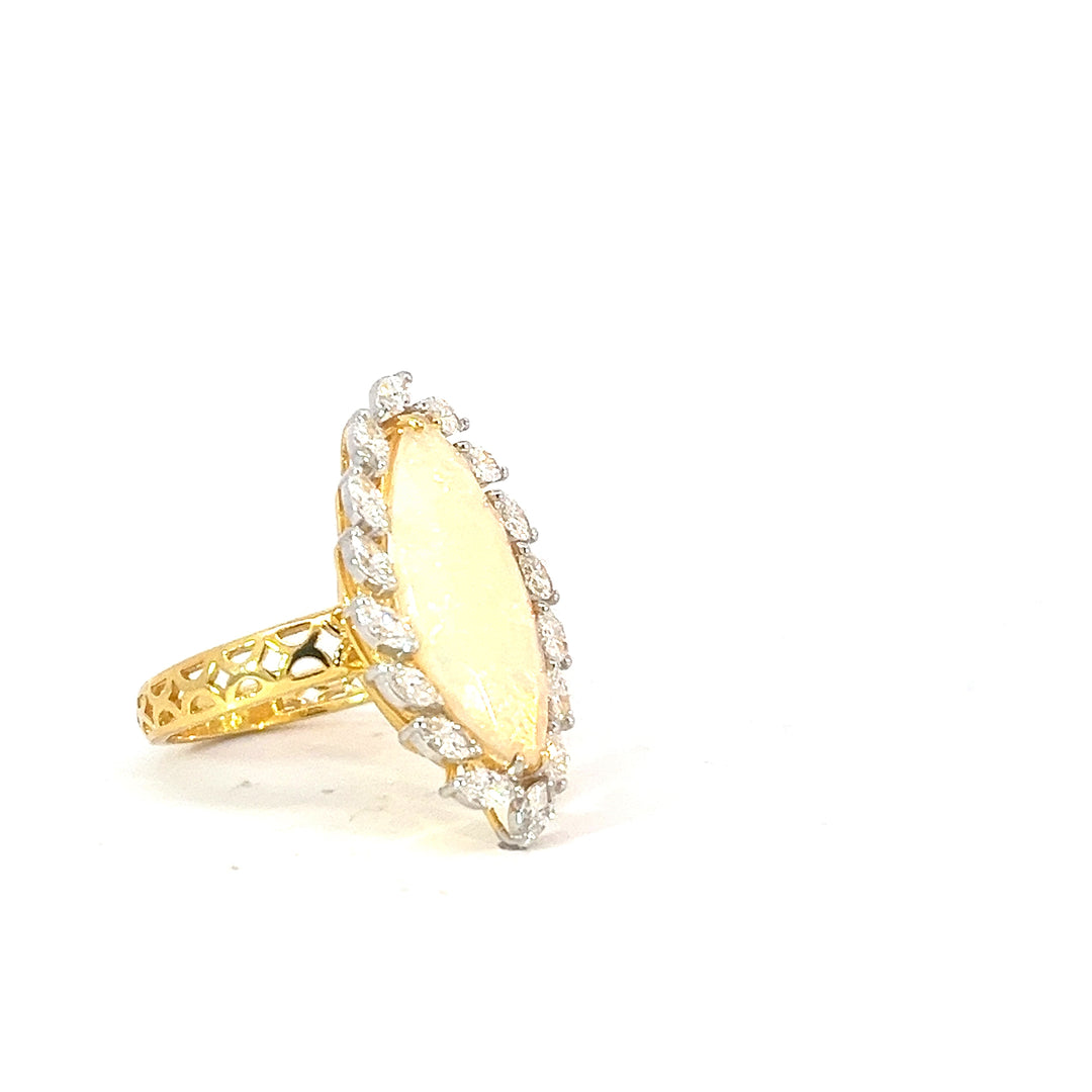 DIAMOND RING