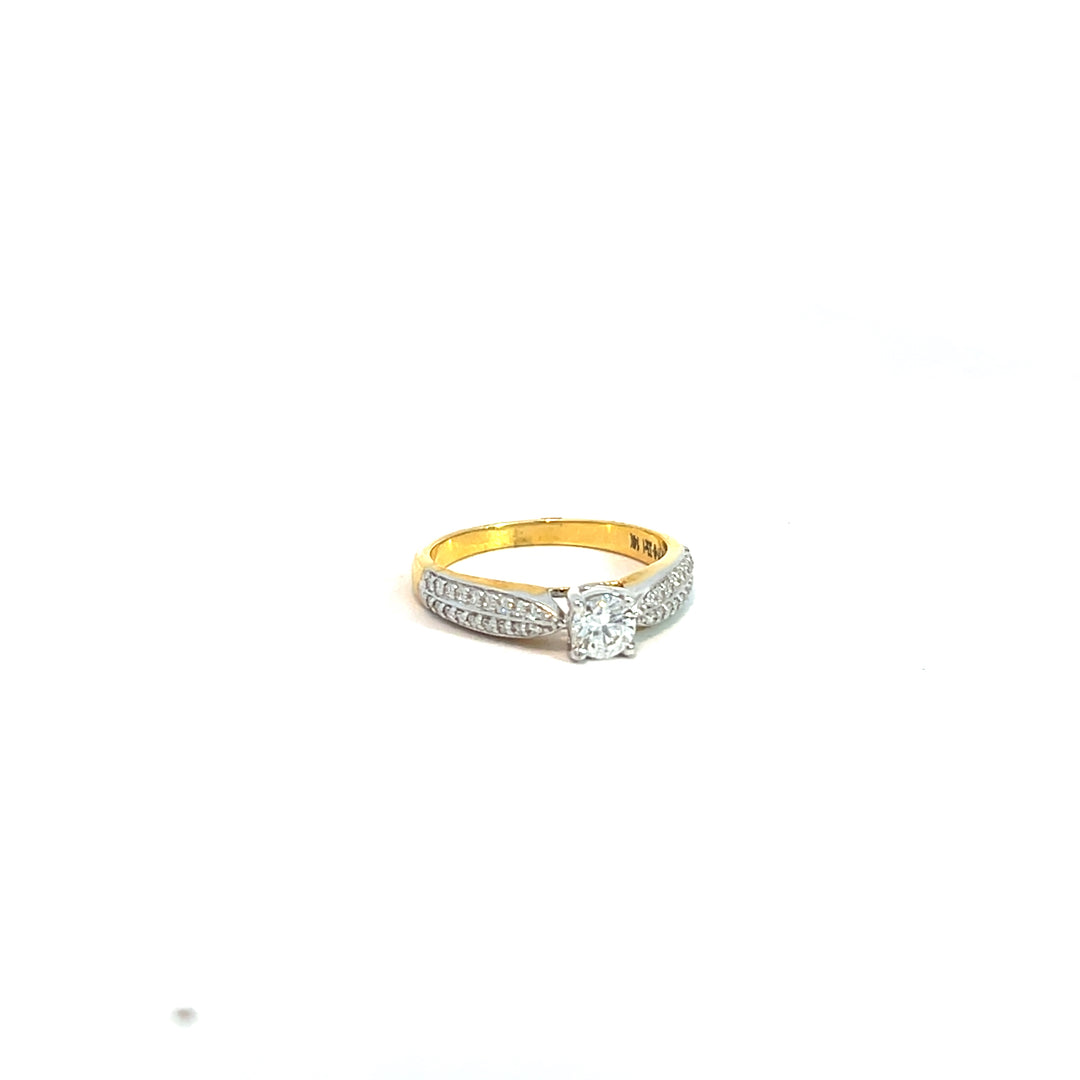 DIAMOND RING