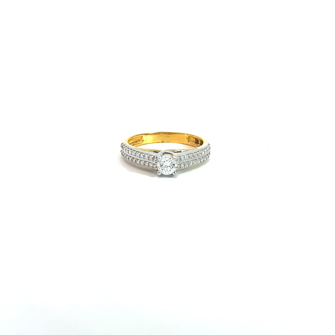 DIAMOND RING