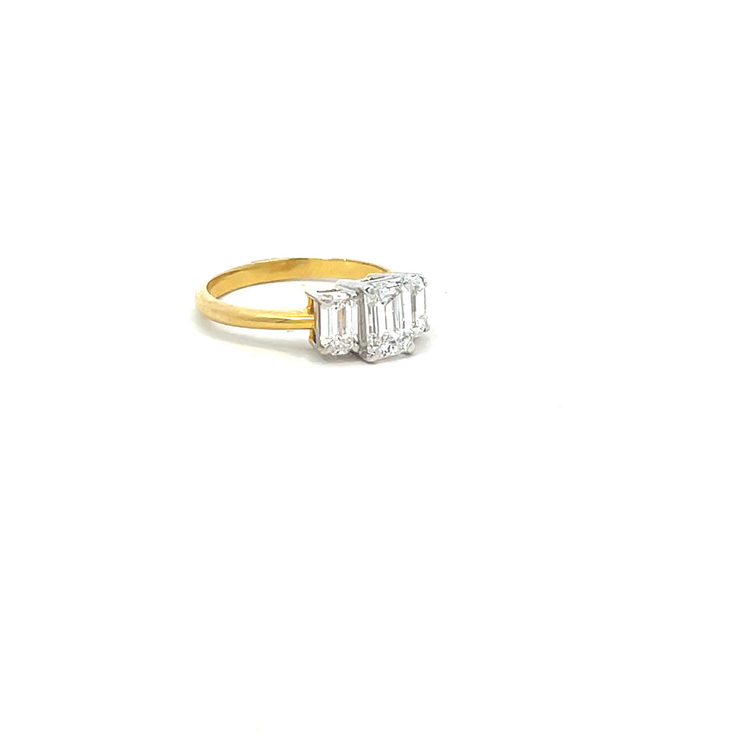 DIAMOND RING
