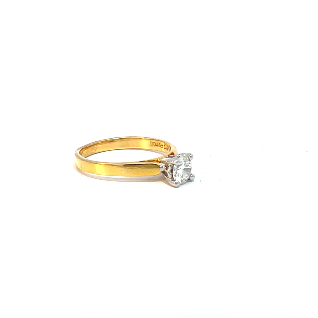 DIAMOND RING