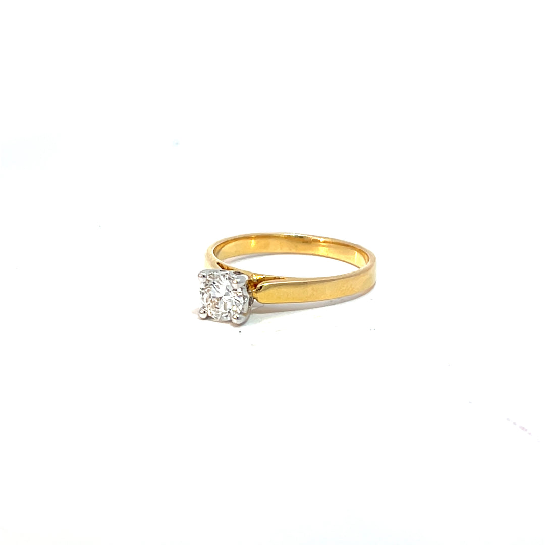 DIAMOND RING