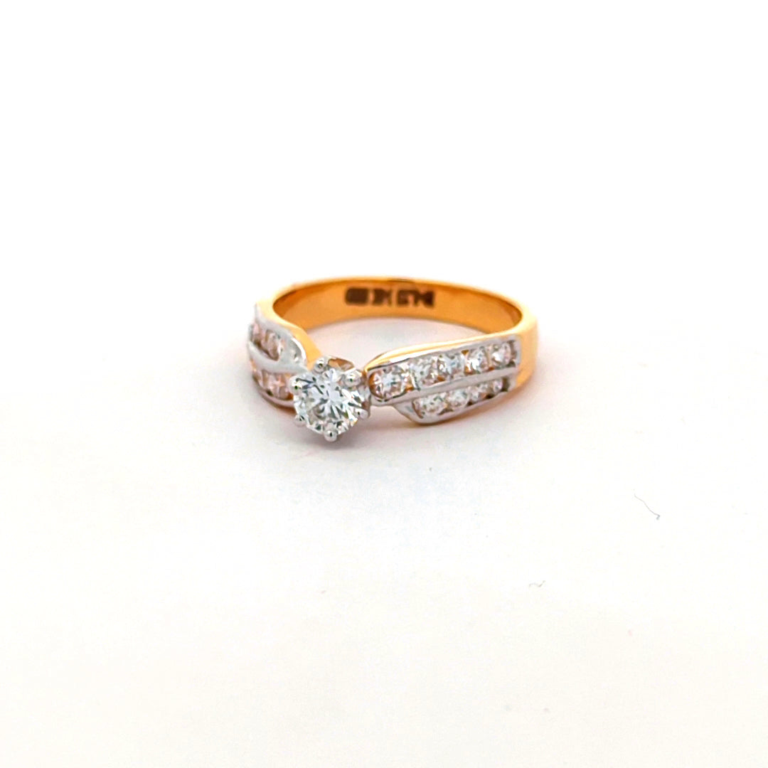 DIAMOND RING