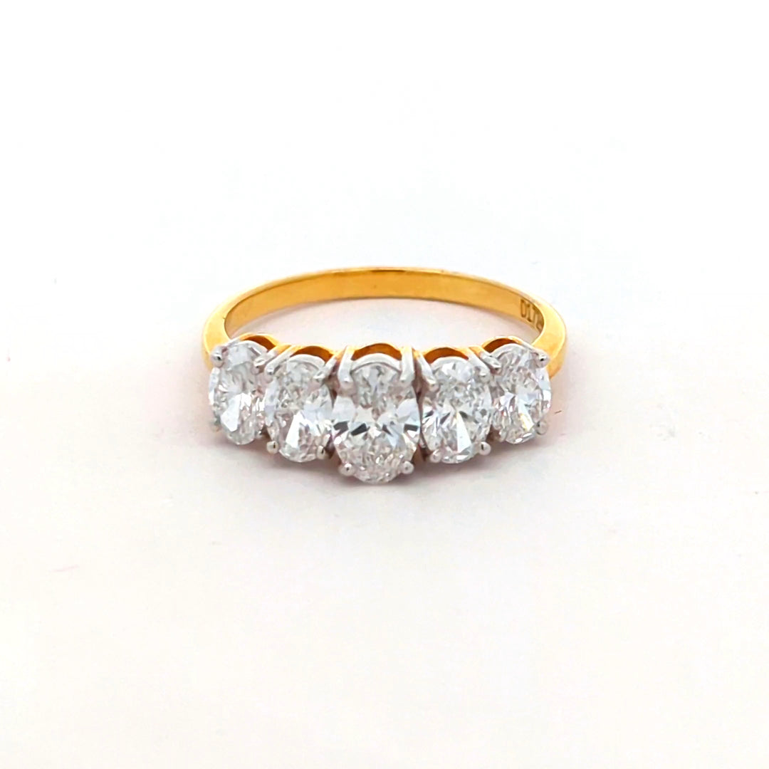 DIAMOND RING