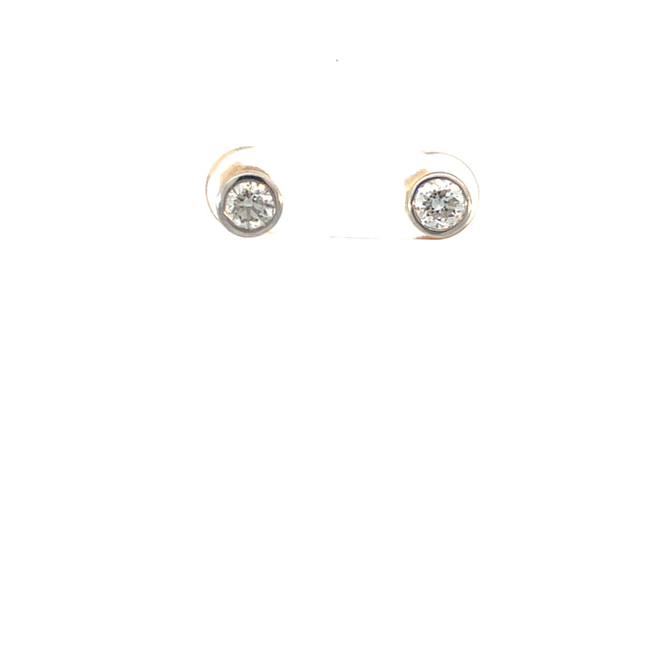 Solitaire Earring