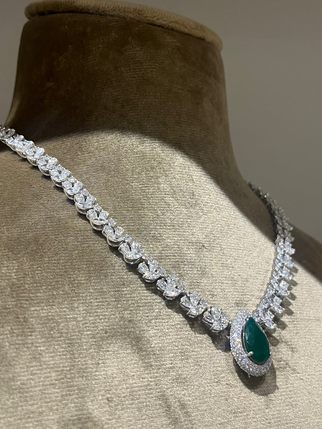 DIAMOND NECKLACE