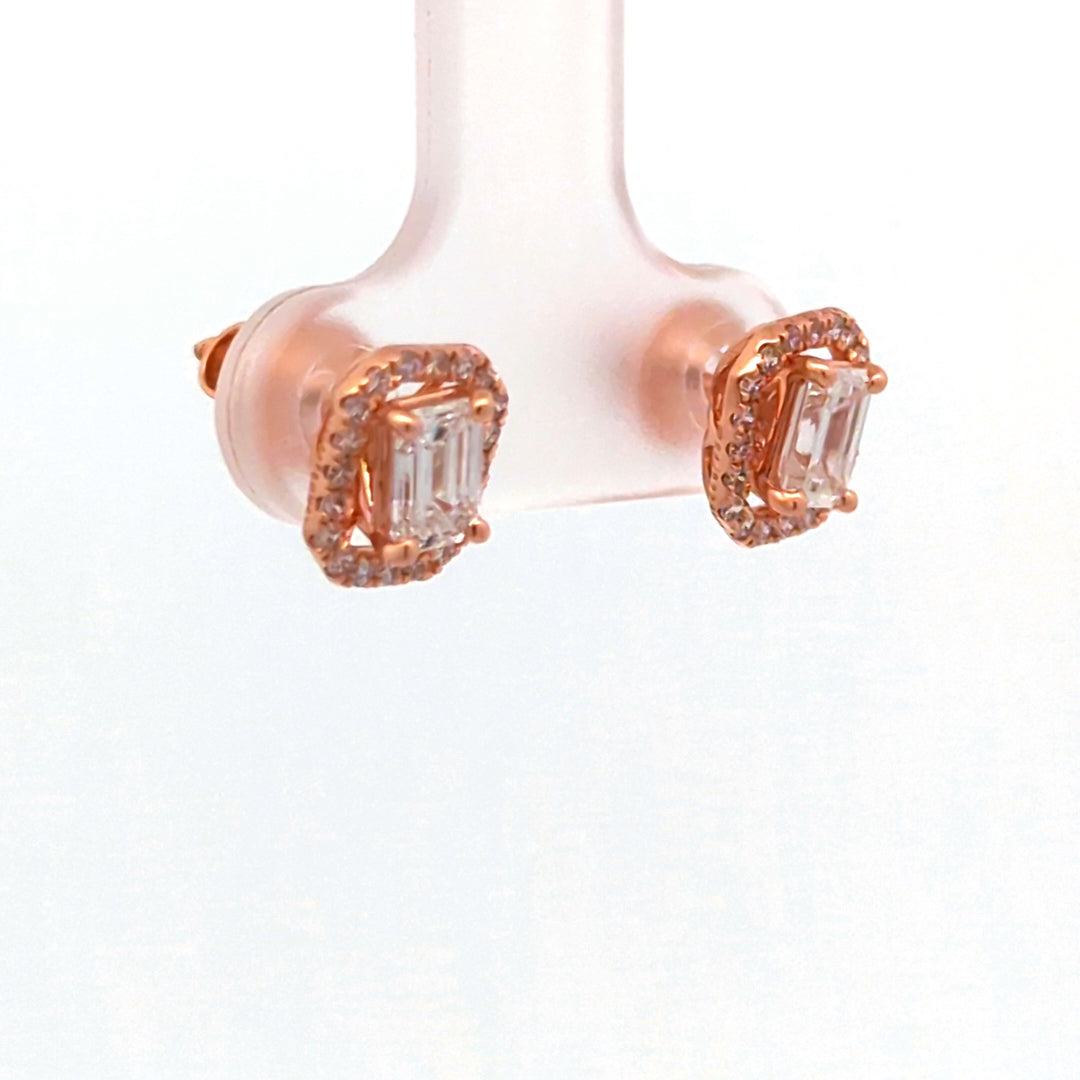 DIAMOND EARRING