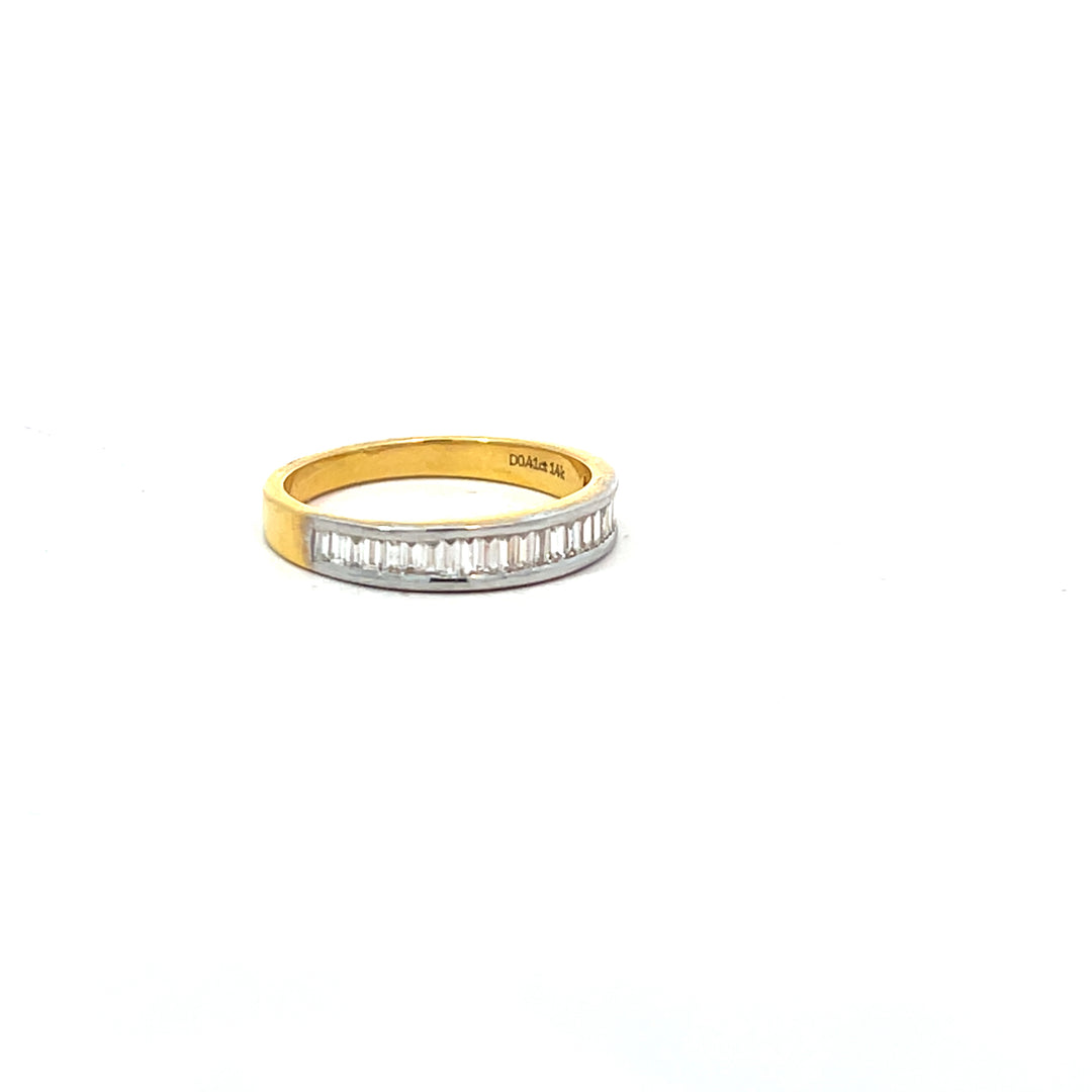 DIAMOND RING