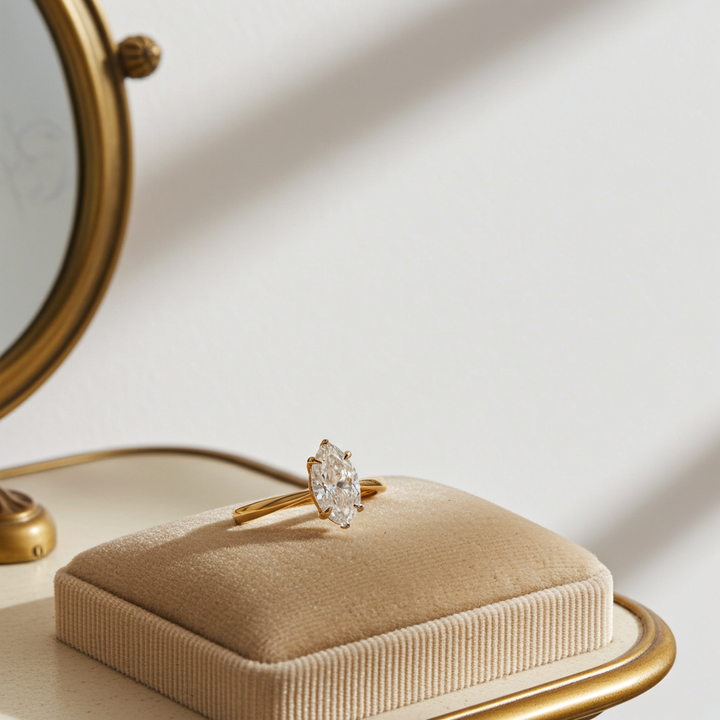 Kama Lumiere Ring