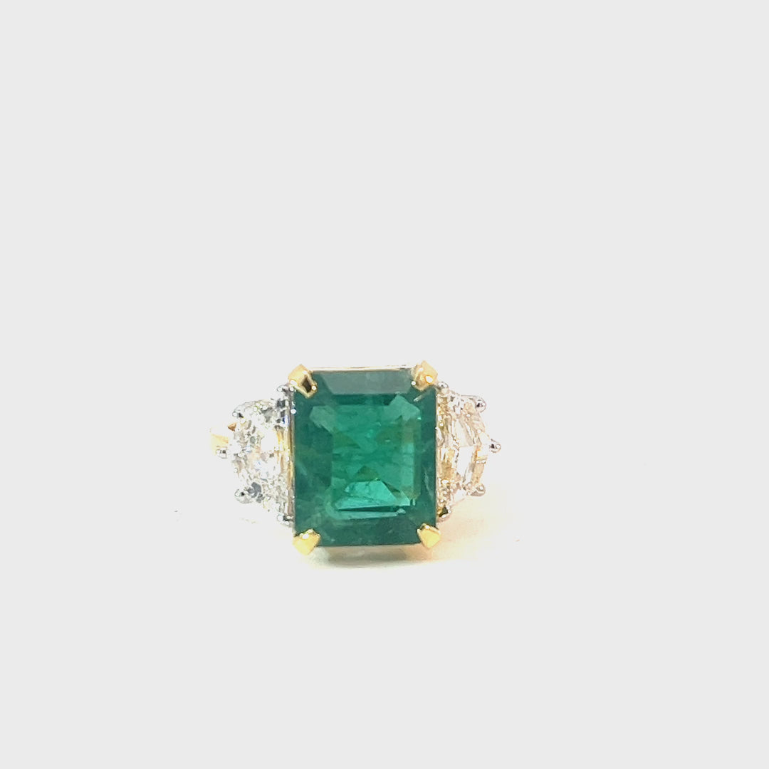 DIAMOND RING