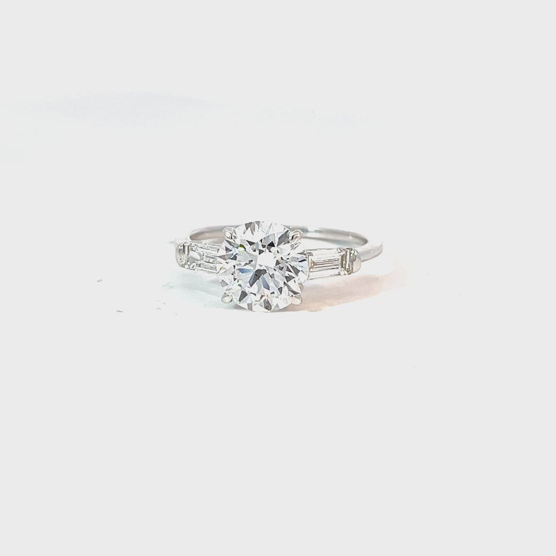 Kama Lumiere Ring