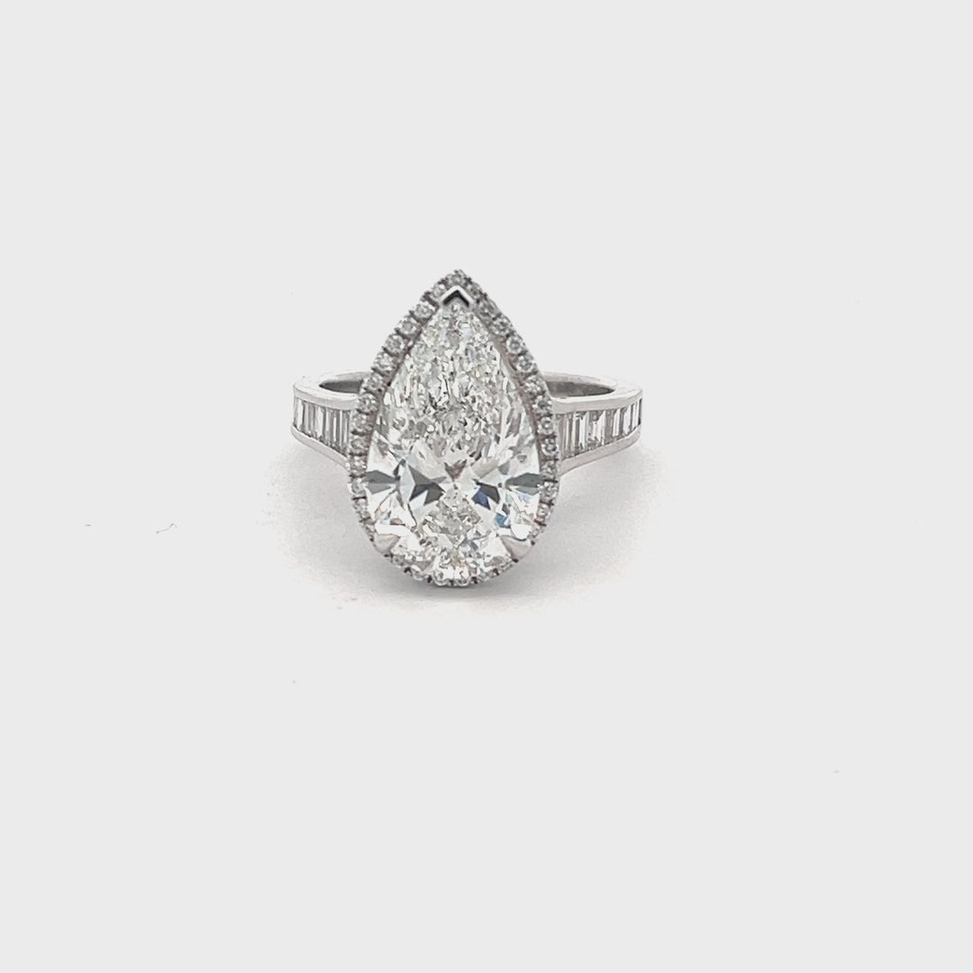 DIAMOND RING