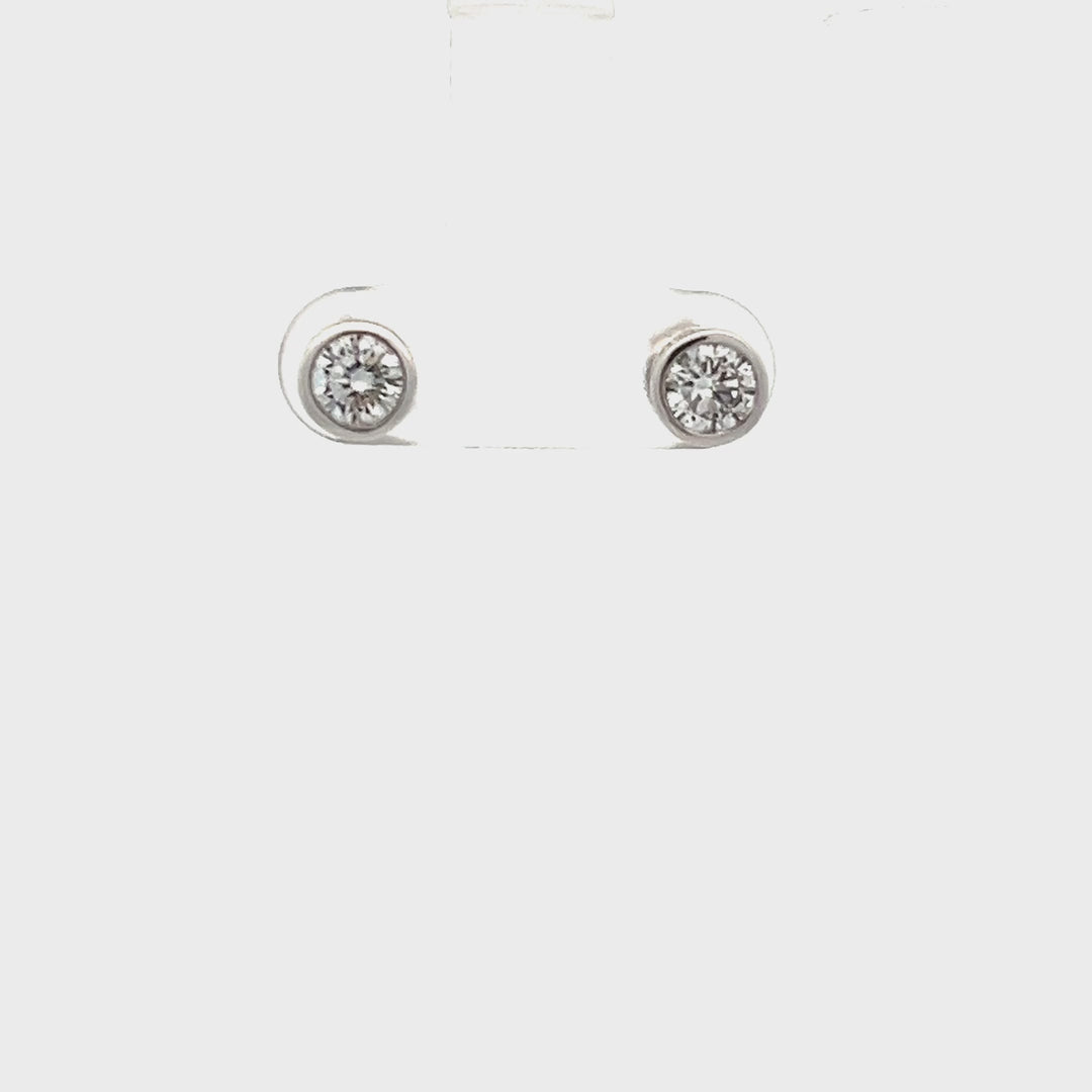 DIAMOND EARRING