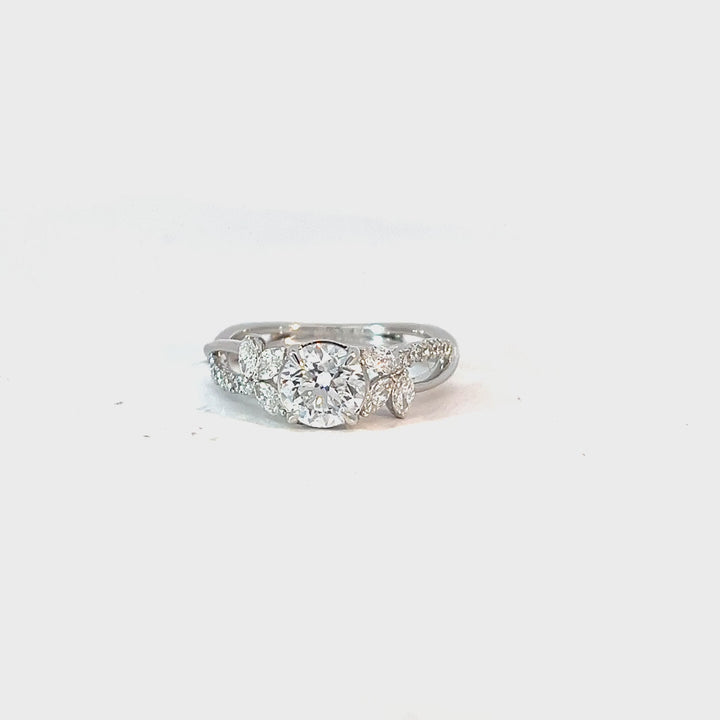 Kama Lumiere Ring
